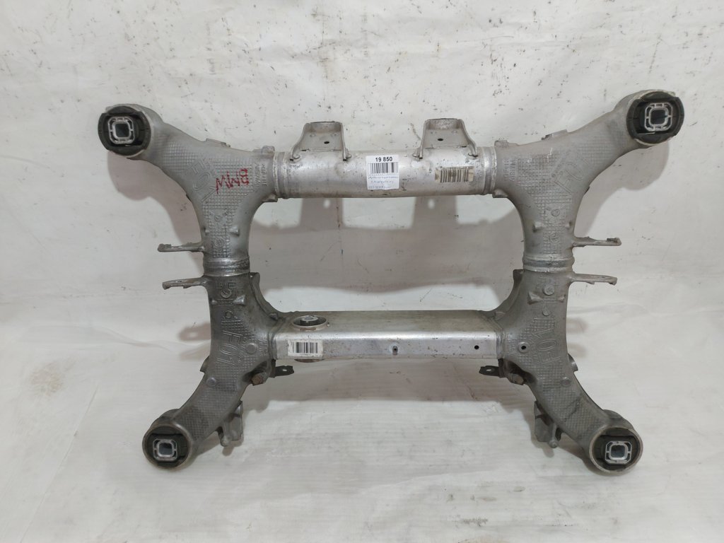 7 series. Подрамник задний BMW 7 2010-2012 33316794666 BMW 7
