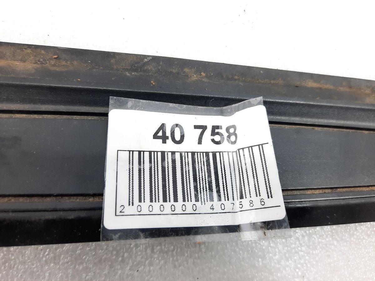 328i xdrive Накладка порогу переднього права BMW 328i xDrive 2013-2016 51477263315 BMW 328i xDrive 4