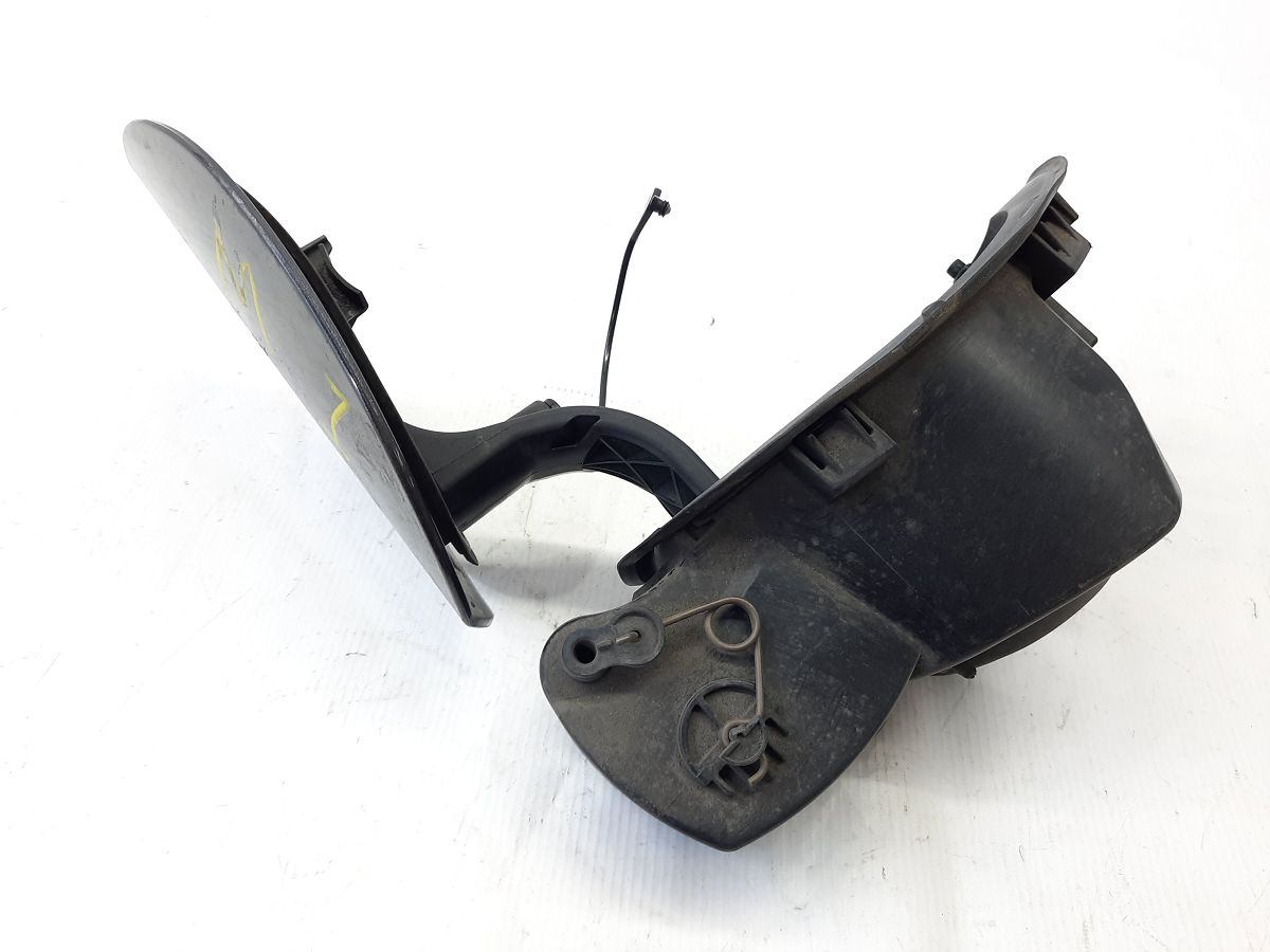 200 limited Лючок бензобака Chrysler 200 Limited 2015-2017 68137577AA Chrysler 200 Limited 4