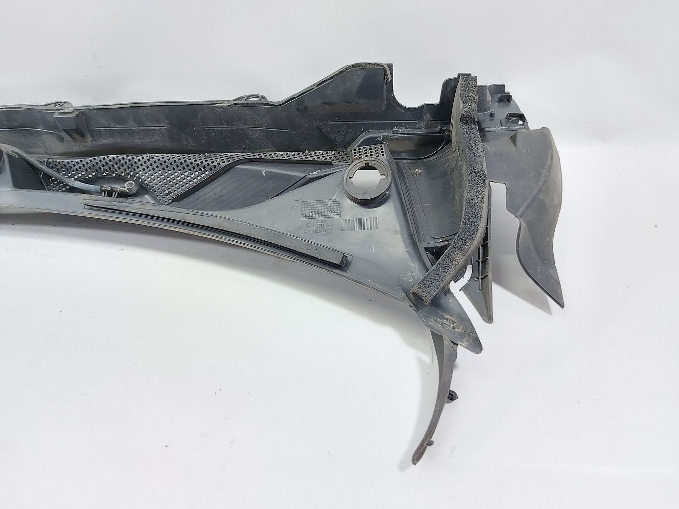 Malibu Воздуховод под лобовое стекло Chevrolet Malibu 2013-2015 22937516 Chevrolet Malibu 8
