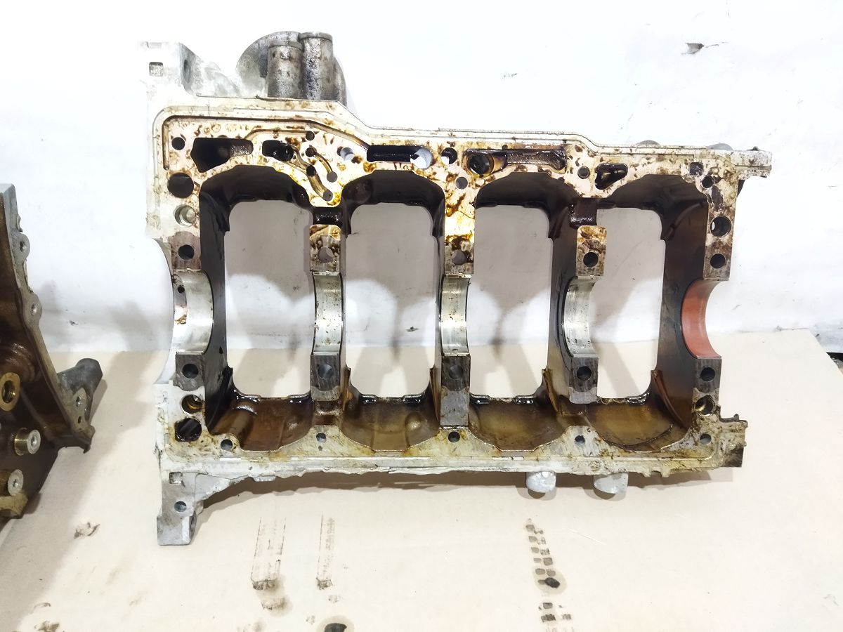 Regal Блок циліндрів Buick Regal 2014-2016 12626885 Buick Regal 10