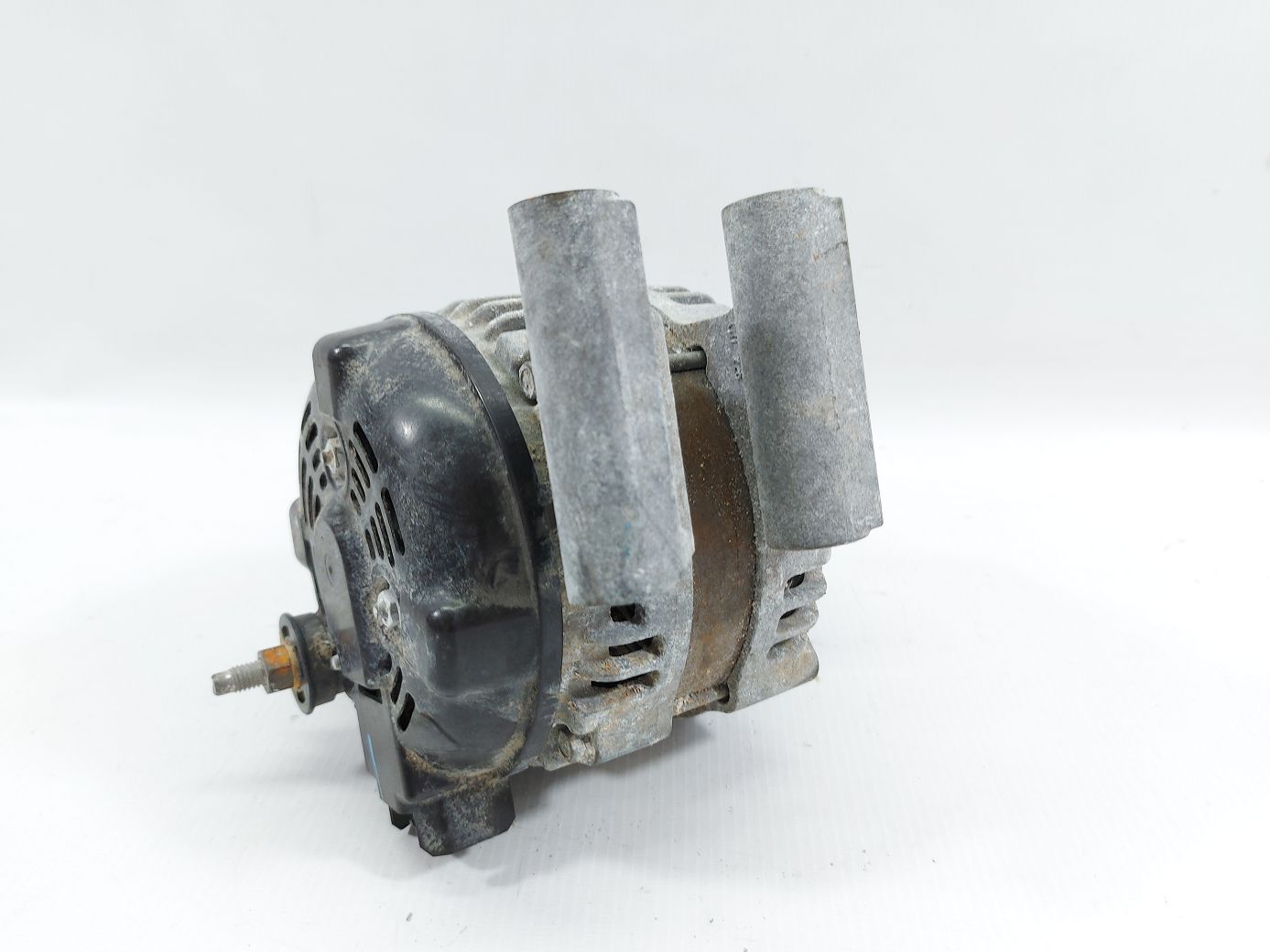 Regal Генератор Buick Regal 2014-2017 13592810 Buick Regal 3