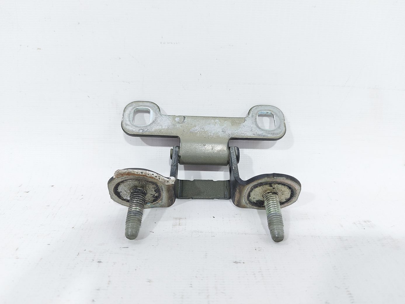 Grand caravan Петля крышки багажника левая/правая Dodge Grand Caravan 2008-2020 5020858AD Dodge Grand Caravan 2