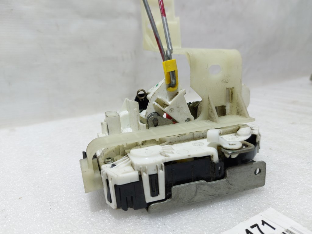 Patriot Замок дверей передньої правої Jeep Patriot 2011-2017 4589422AI Jeep Patriot 17