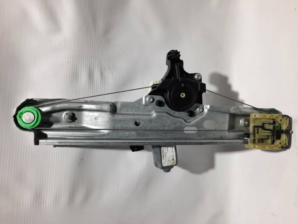 Focus Стеклоподъёмник двери задней левой Ford Focus 2012-2018 BM5Z5827001B Ford Focus 18