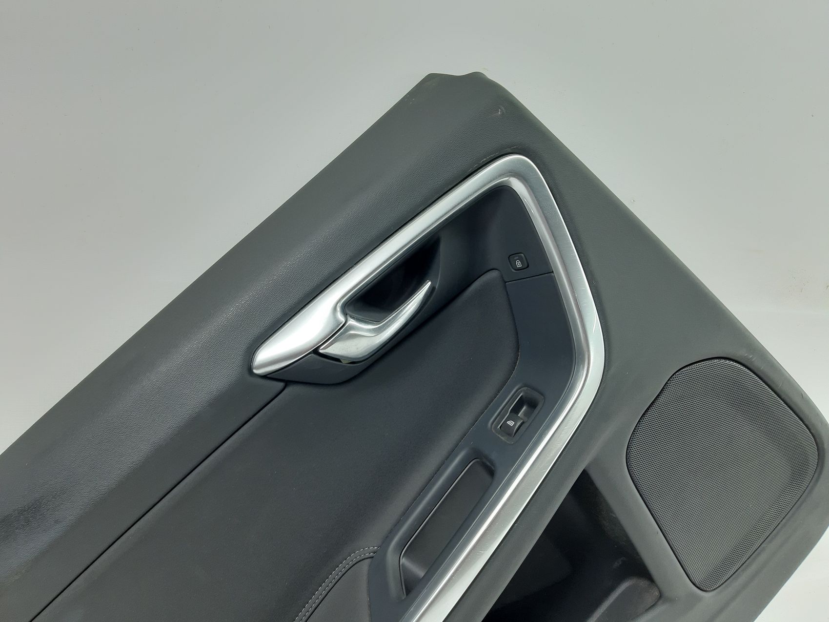 S60 Карта дверей задньої лівої Volvo S60 2014-2018 39832592 Volvo S60 7