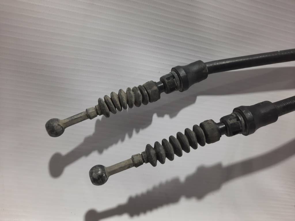 Passat s Трос гальма стоянки лівий/правий Volkswagen Passat S 2012-2020 561609721A Volkswagen Passat S 23