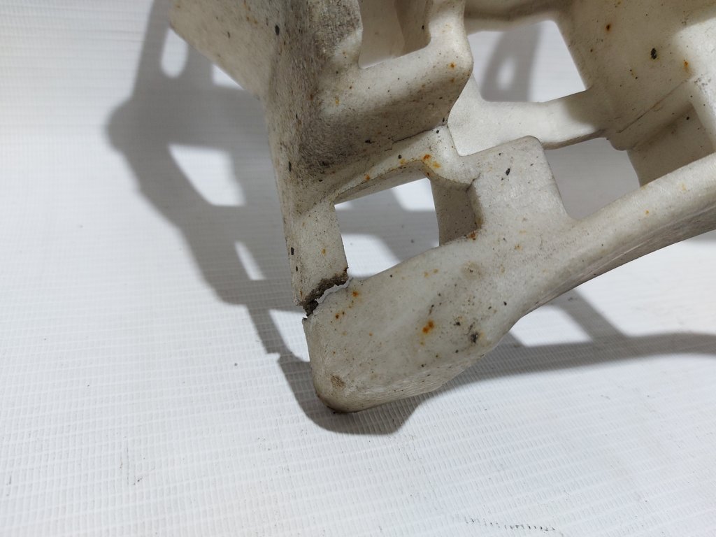 Impala Абсорбер бампера заднього Chevrolet Impala 2014-2020 23489775 Chevrolet Impala 3