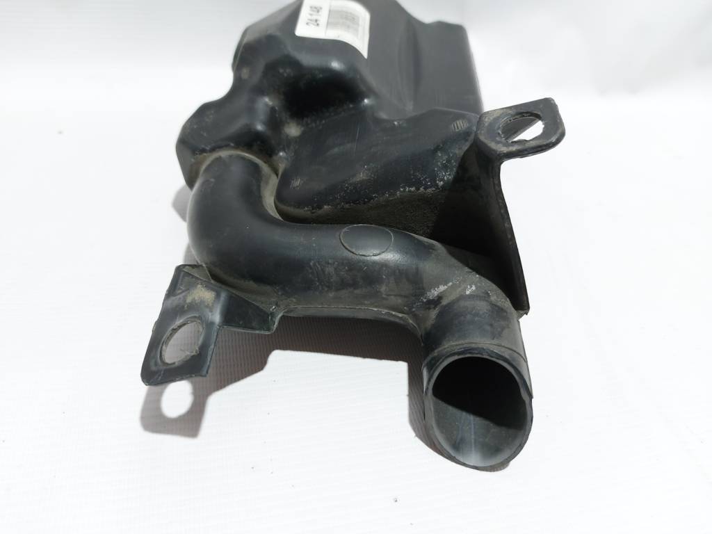 3 Резонатор повітрозабірника Mazda 3 2014-2018 PEAR13195 Mazda 3 3