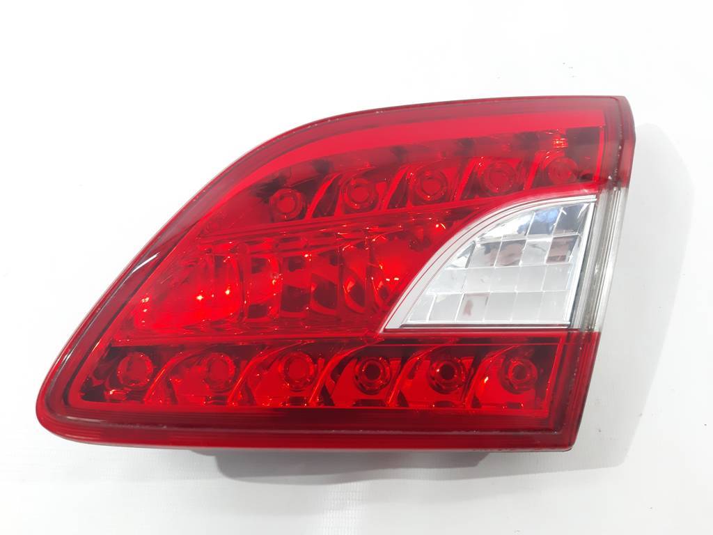 Sentra Ліхтар кришки багажника правий Nissan Sentra 2016-2019 265503YU5A Nissan Sentra 9