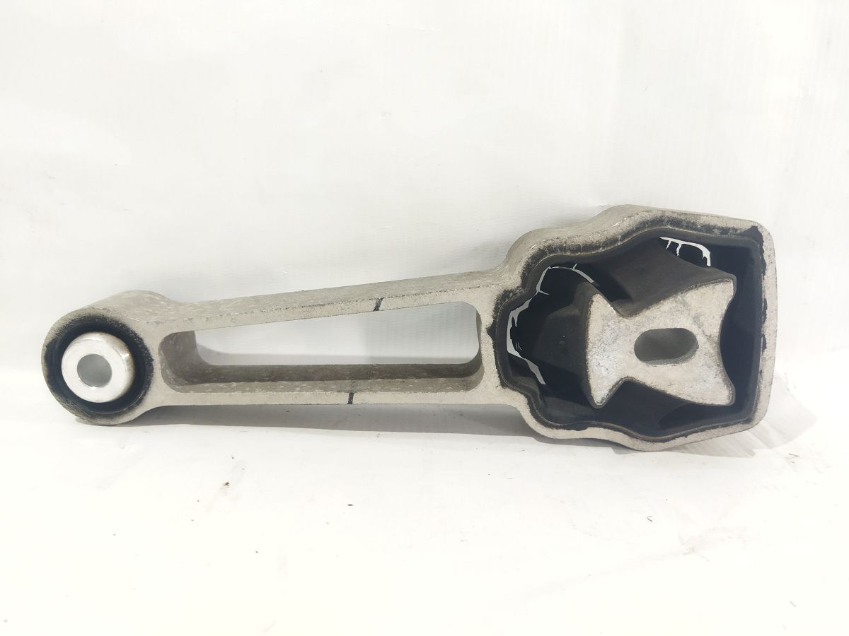 S60 Подушка двигателя задняя Volvo S60 2011-2018 31670126 Volvo S60 4