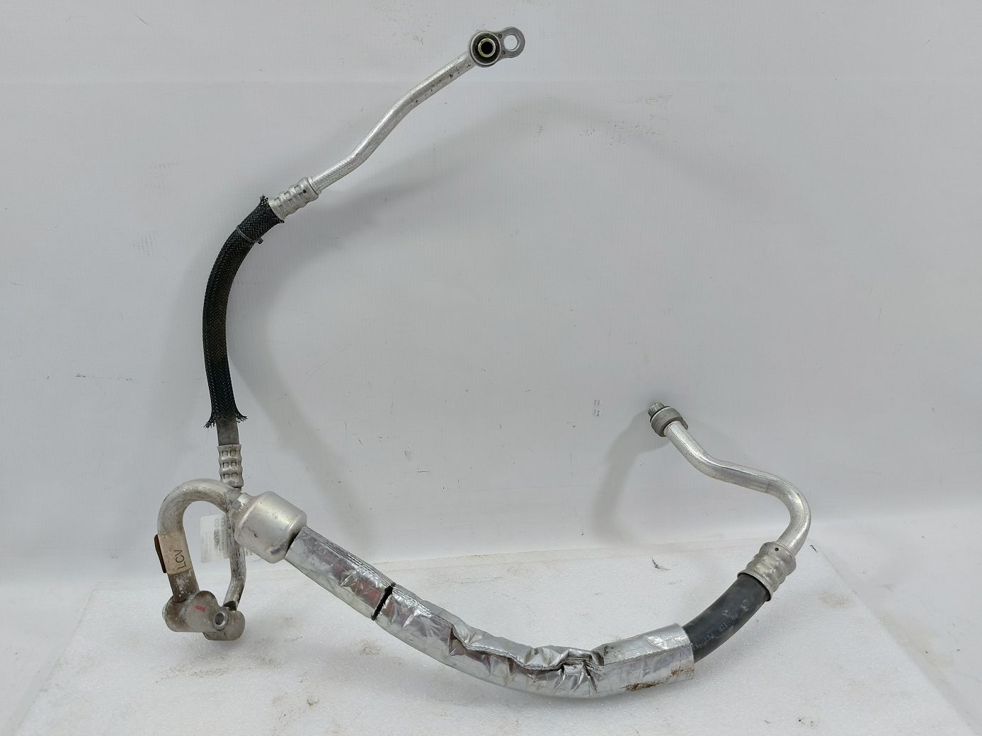 Malibu. Трубка компресора кондиціонера Chevrolet Malibu 2013-2015 22948645 Chevrolet Malibu Malibu. Трубка компресора кондиціонера Chevrolet Malibu 2013-2015 22948645 Chevrolet Malibu