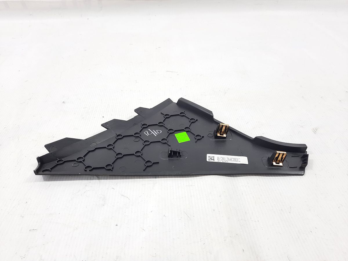 Ats Накладка центральной консоли боковая правая Cadillac ATS 2013-2019 23235362 Cadillac ATS 2