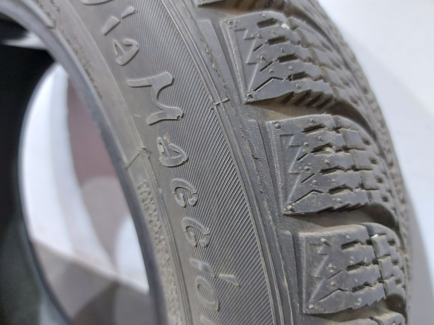 Зимние шины Гума Viamaggiore Premiorri 185/60R15 (Honda Fit) 8