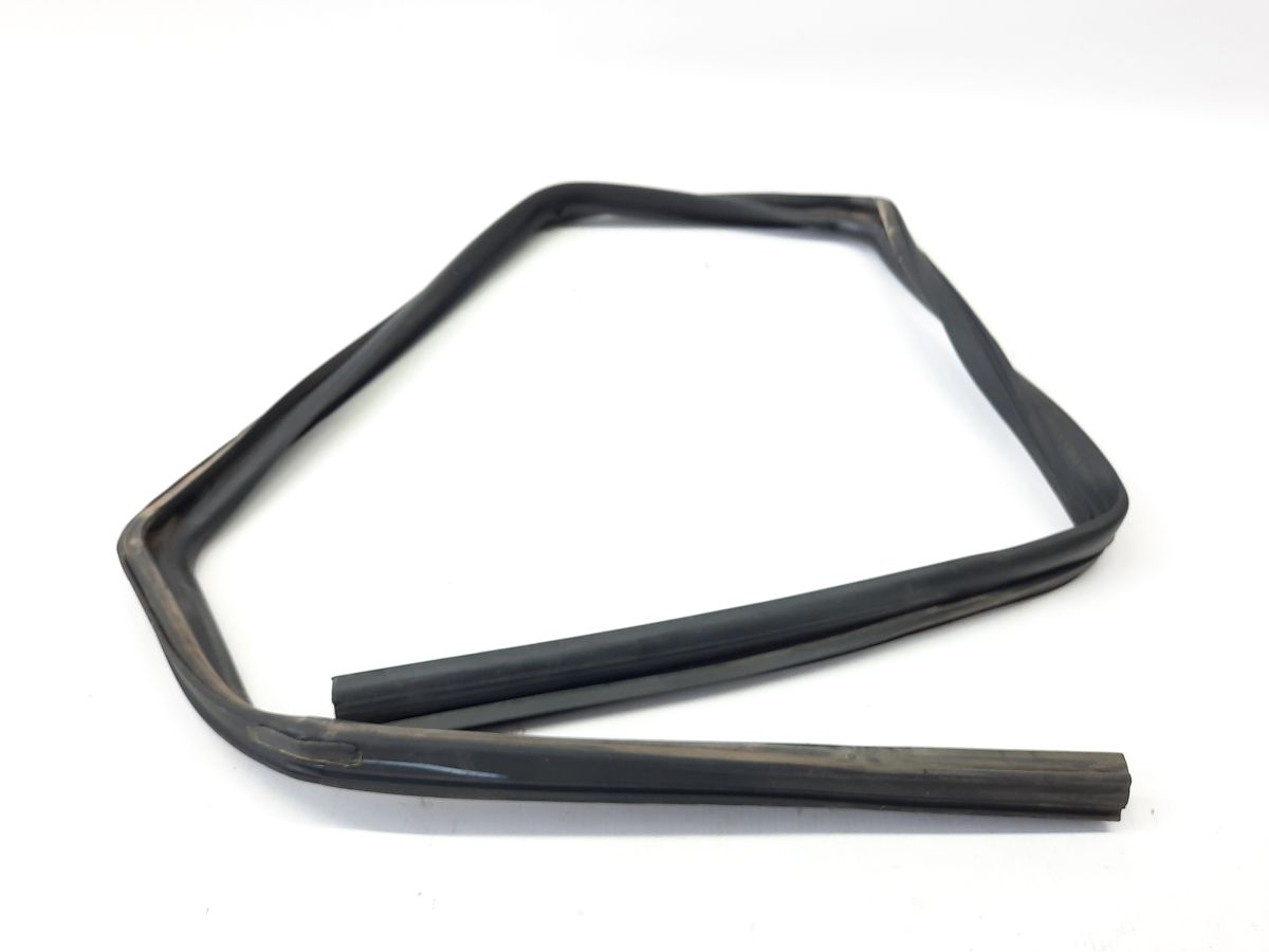 Journey Направляющая резинка стекла двери задней правой Dodge Journey 2009-2020 5076872AD Dodge Journey 14