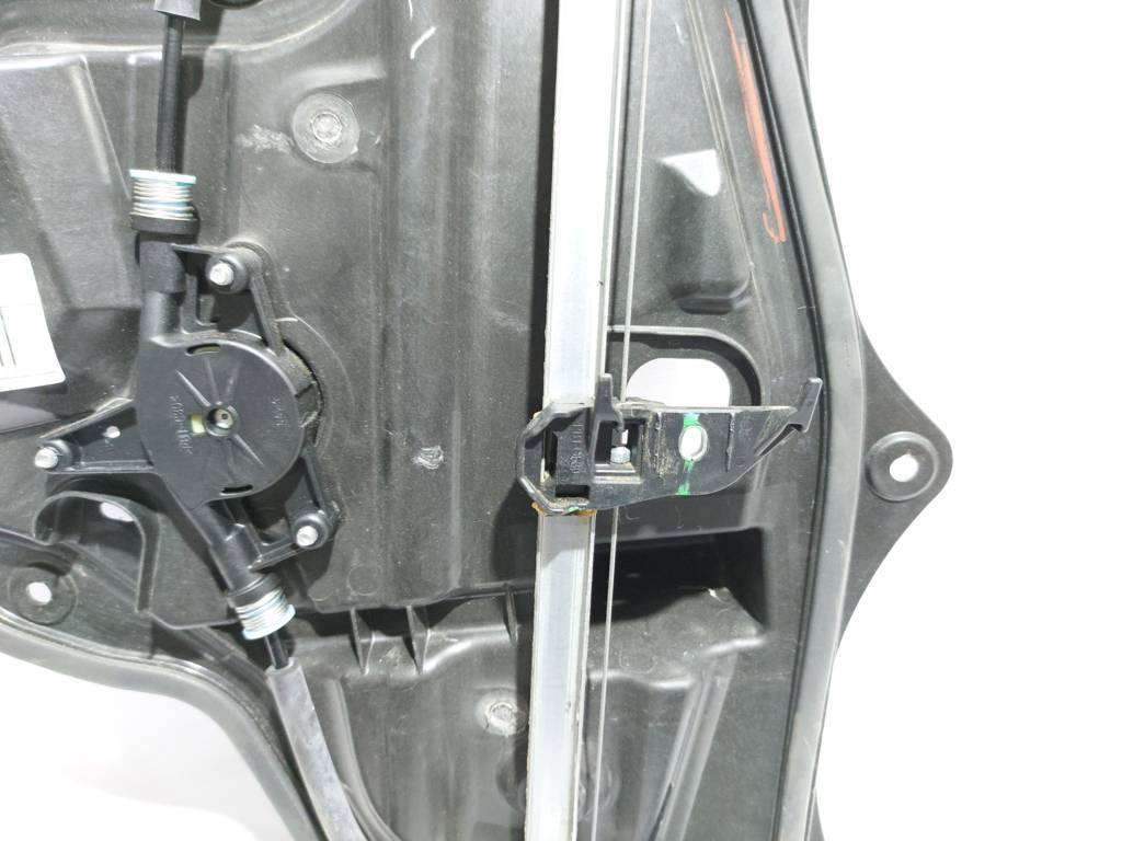 3 Стеклоподъёмник двери задней левой Mazda 3 2014-2018 BJS773590A Mazda 3 3