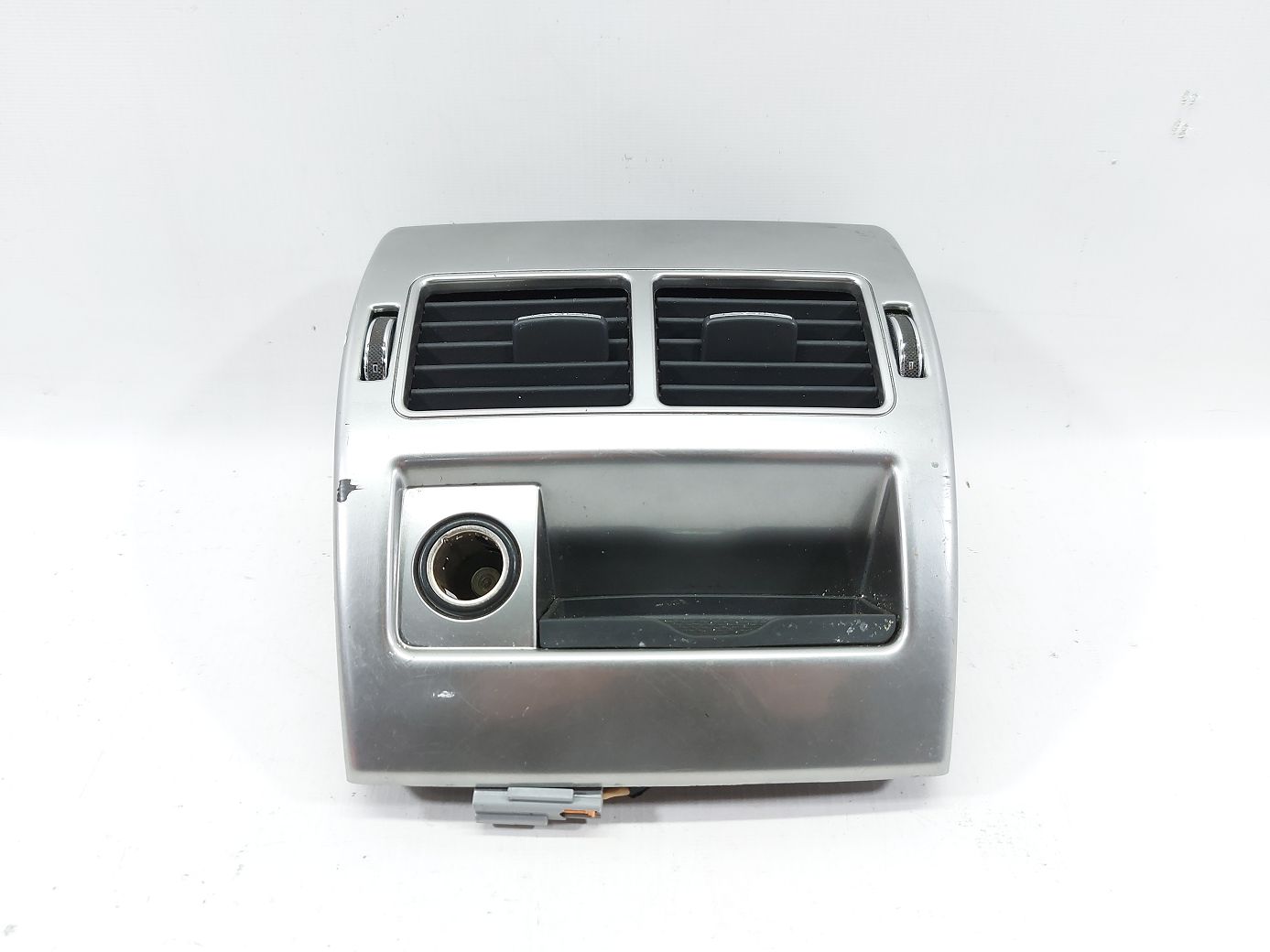 Xf. Накладка центральної консолі задня Jaguar XF 2012-2014 C2Z27883 Jaguar XF Xf. Накладка центральної консолі задня Jaguar XF 2012-2014 C2Z27883 Jaguar XF