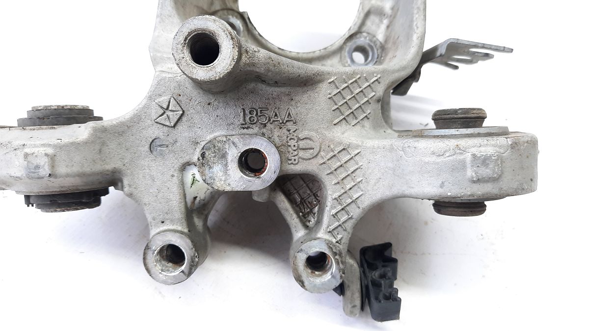 200 limited Поворотный кулак задний левый Chrysler 200 Limited 2015-2017 68200071AC Chrysler 200 Limited 9