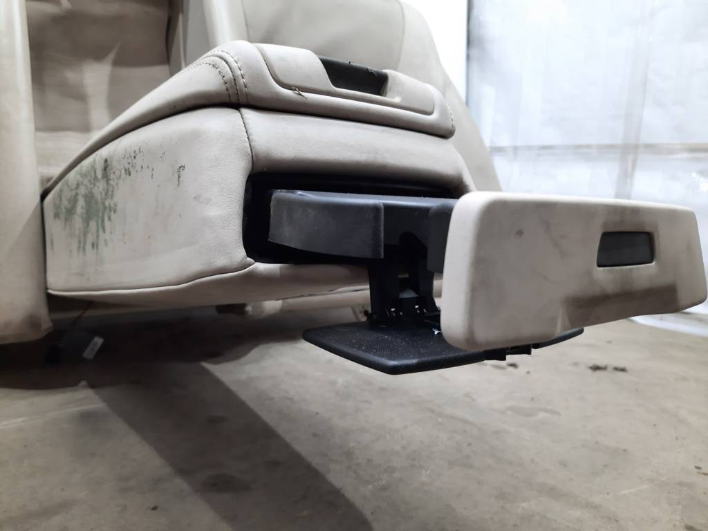7 series Спинка заднього ряду сидінь BMW 7 2009-2015 52209112184 BMW 7 19