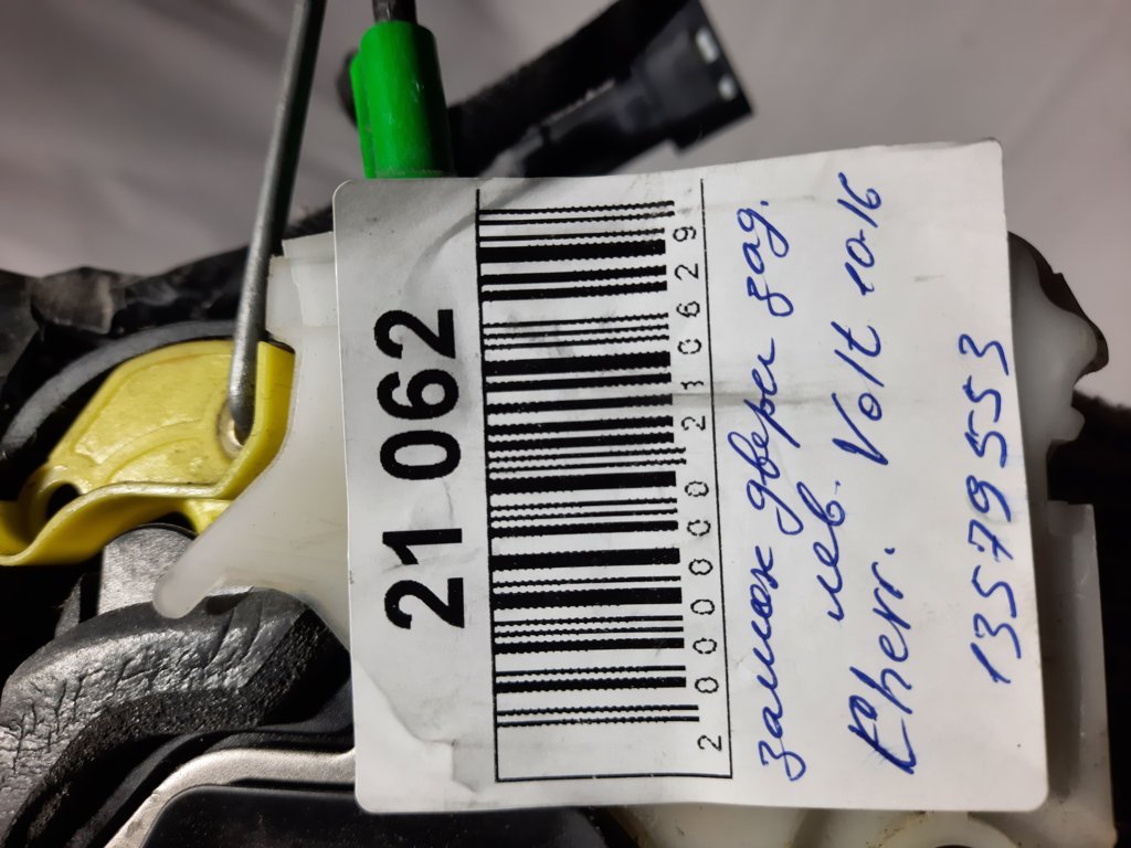 Volt Замок дверей задньої лівої Chevrolet Volt 2010-2016 13579553 Chevrolet Volt 10