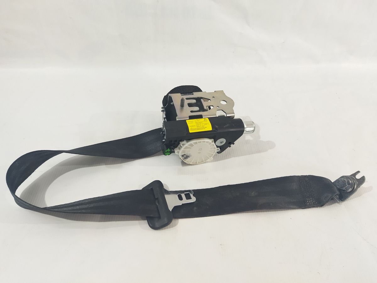 S60. Ремінь безпеки задній центральний Volvo S60 2012-2018 39822961 Volvo S60