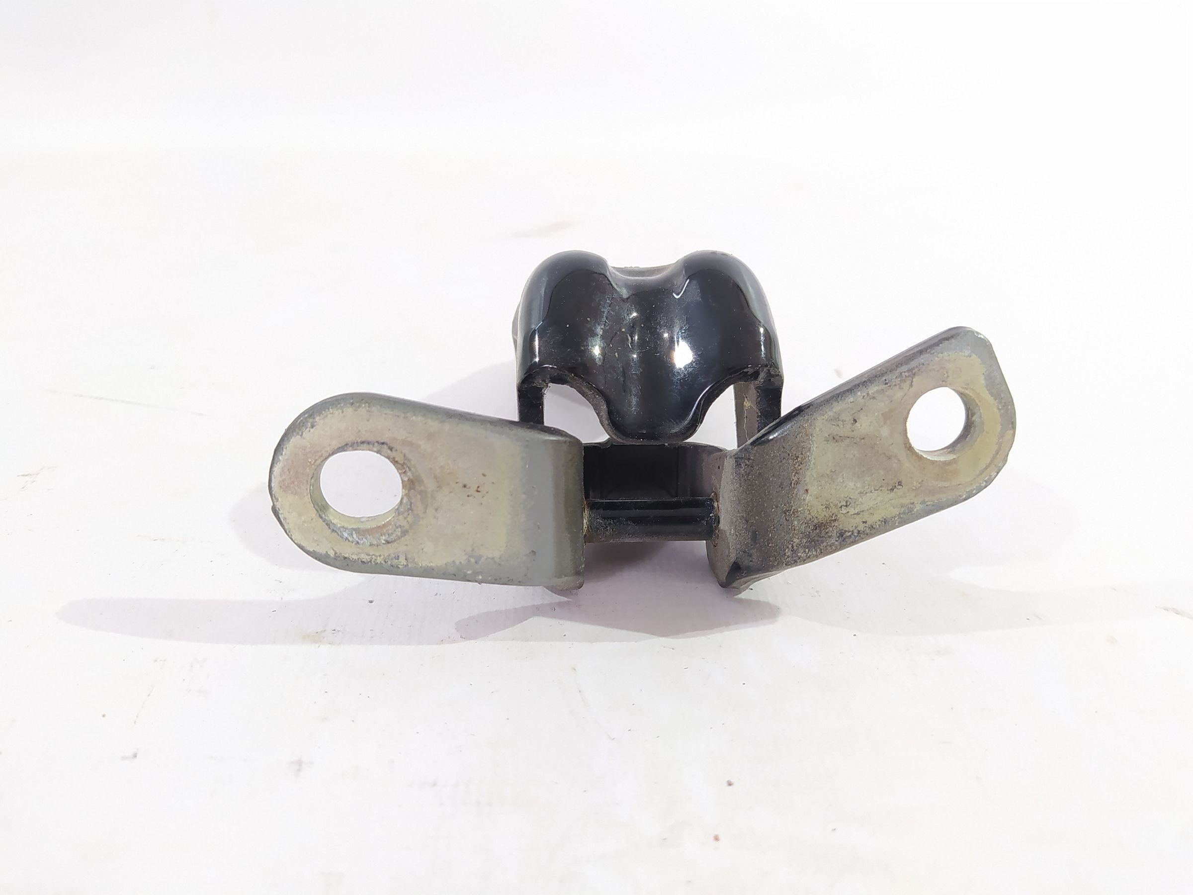 Cts. Петля двери передней левой нижняя Cadillac CTS 2008-2015 13501711 Cadillac CTS