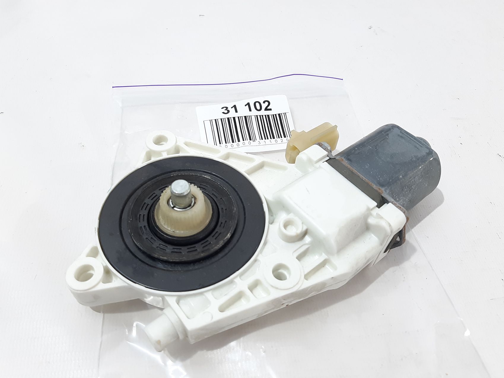 Dart Мотор склопідйомника двері задньої правої Dodge Dart 2013-2019 68170370AA Dodge Dart 5