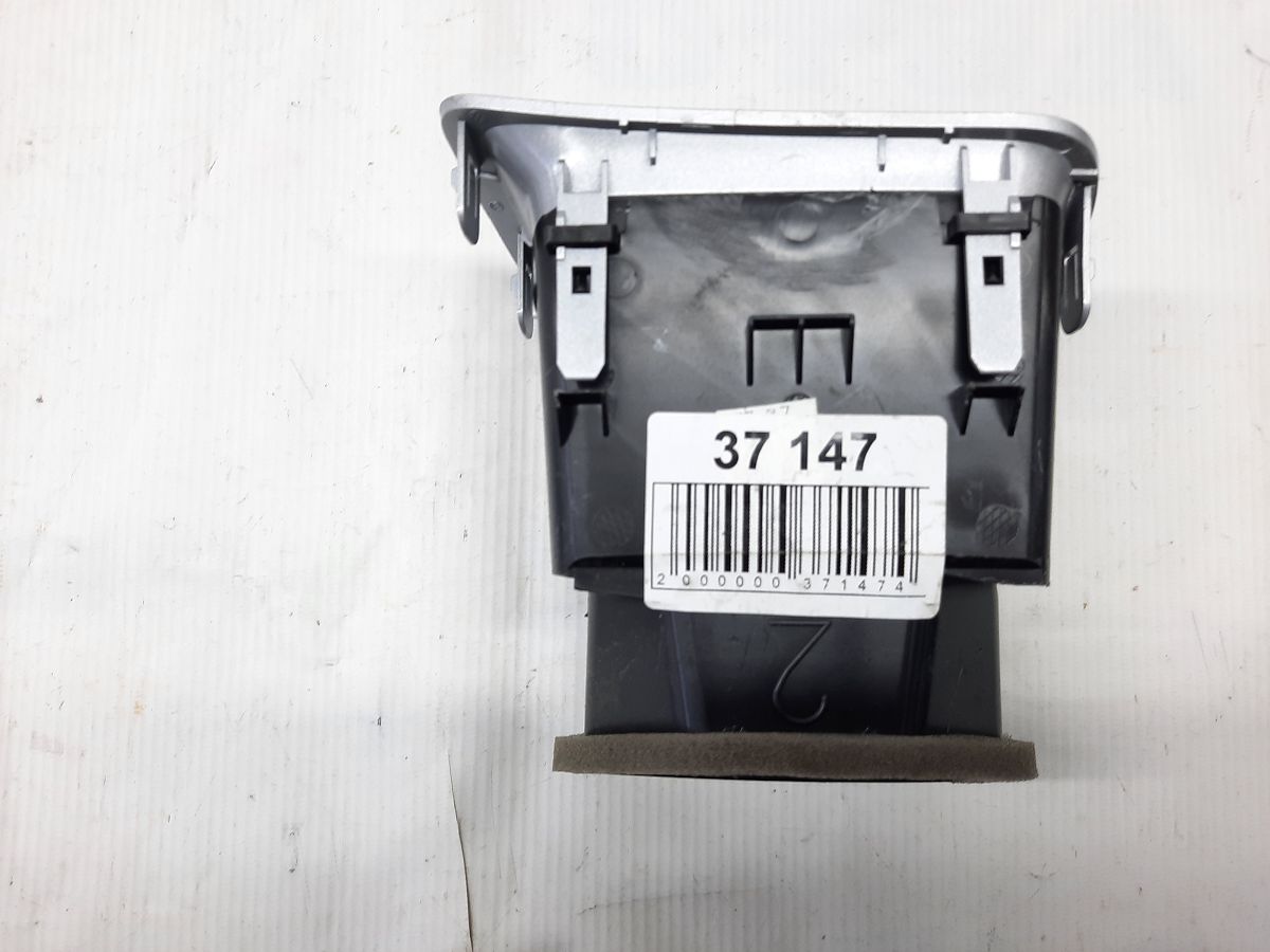 Equinox Решітка повітроводу торпеди ліва Chevrolet Equinox 2010-2015 20862307 Chevrolet Equinox 6 Equinox Решітка повітроводу торпеди ліва Chevrolet Equinox 2010-2015 20862307 Chevrolet Equinox 6