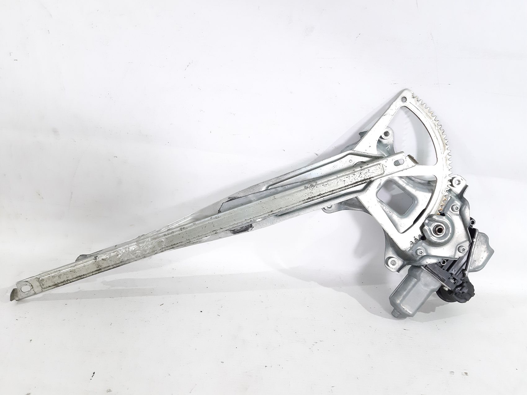 Prius v Стеклоподъемник двери задней\передней левой Toyota Prius V 2012-2017 6980221010 Toyota Prius V 2