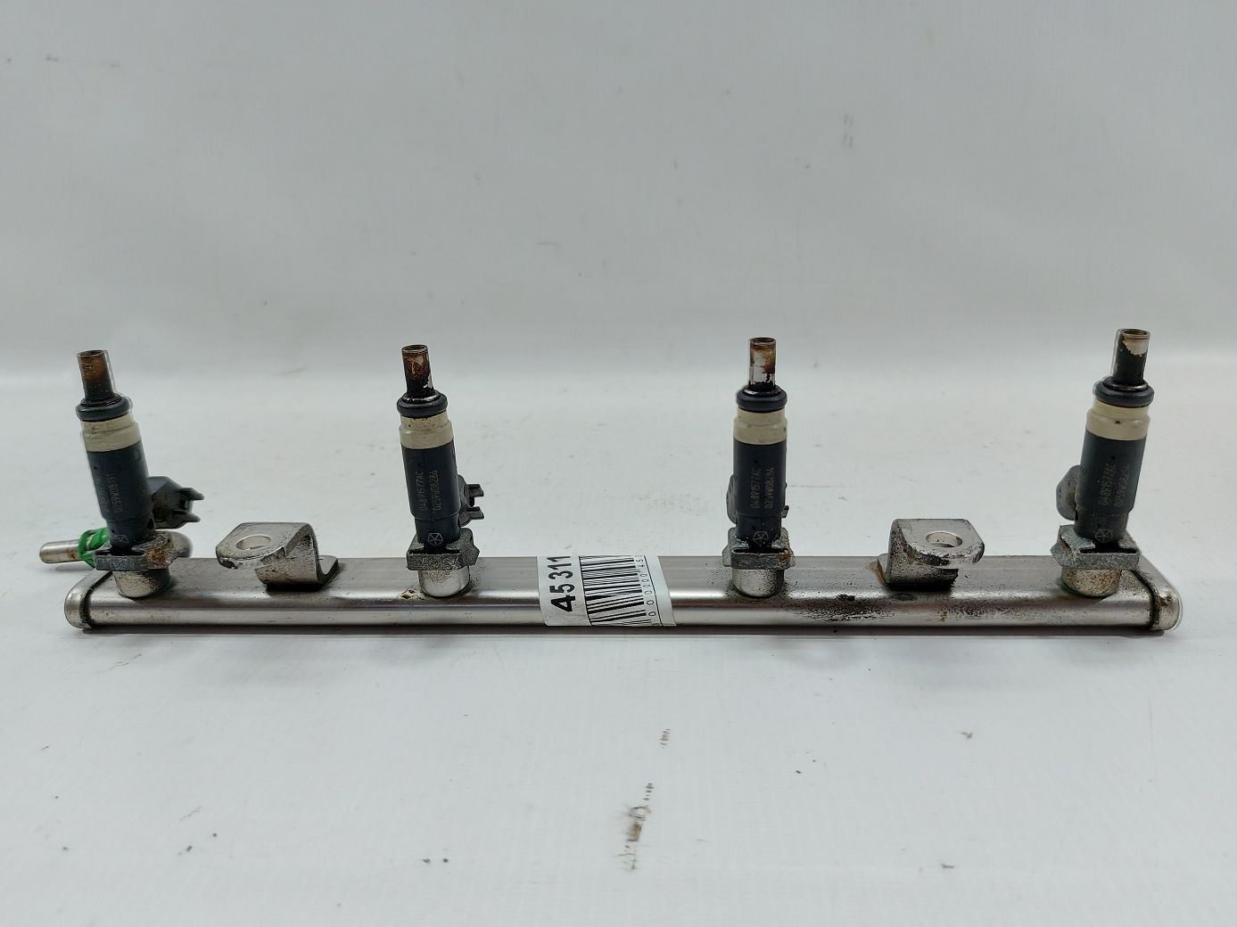 Avenger Топливная рампа с форсунками Dodge Avenger 2008-2014 4627355AA Dodge Avenger 3