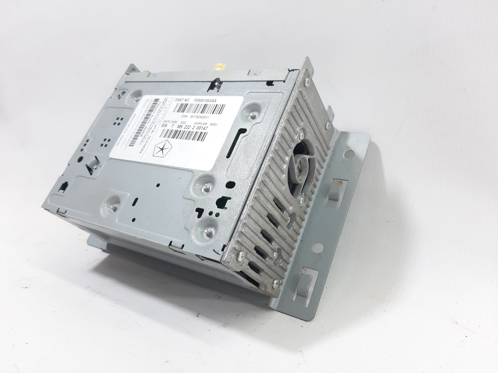 Dart Радио Dodge Dart 2013-2016 05091965AA Dodge Dart 4