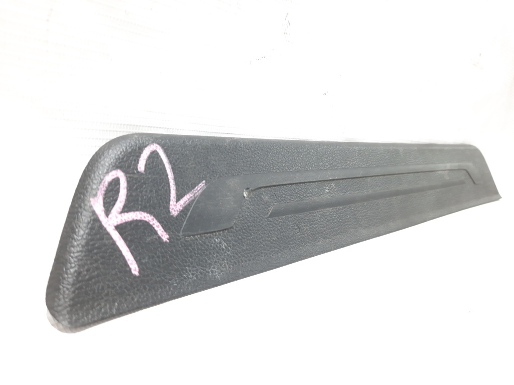 Forte Обшивка порога переднього правого (декор) Kia Forte 2017-2018 85883B0000WK Kia Forte 2