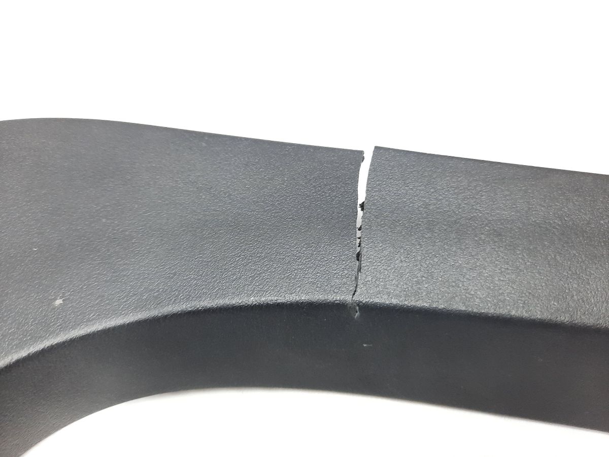 Mkt Накладка арки дверей задньої лівої (надламана) Lincoln MKT 2010-2019 AE9Z7425505BB Lincoln MKT 2