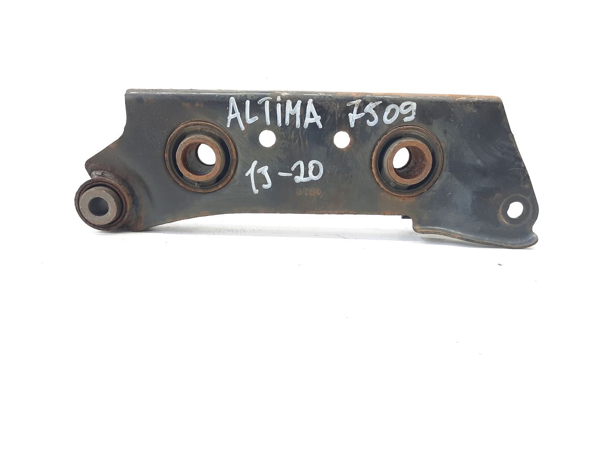 Altima. Важіль задній нижній лівий Nissan Altima 2013-2018 551A19HS0B Nissan Altima