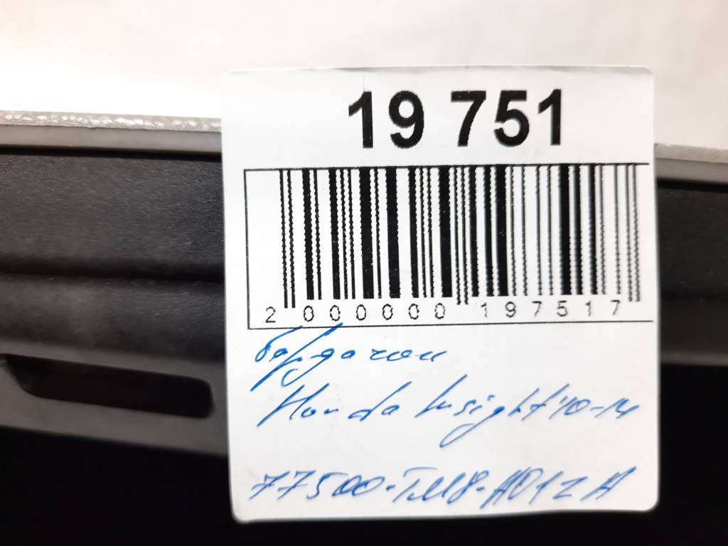 Insight Бардачок Honda Insight 2010-2014 77500TM8A01ZA Honda Insight 21