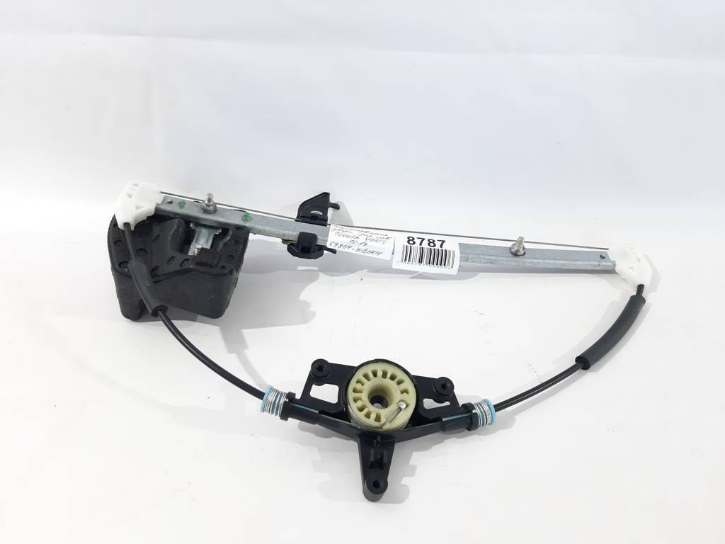 Yaris Стеклоподъемник двери задней левой Toyota Yaris 2016-2019 69804WB004 Toyota Yaris 1