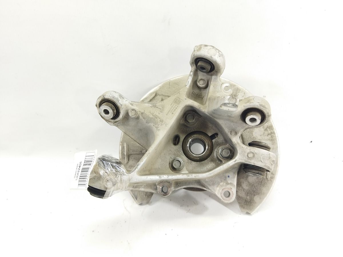 Model 3 Цапфа задня права Tesla Model 3 2018-2024 104441600F Tesla Model 3 1