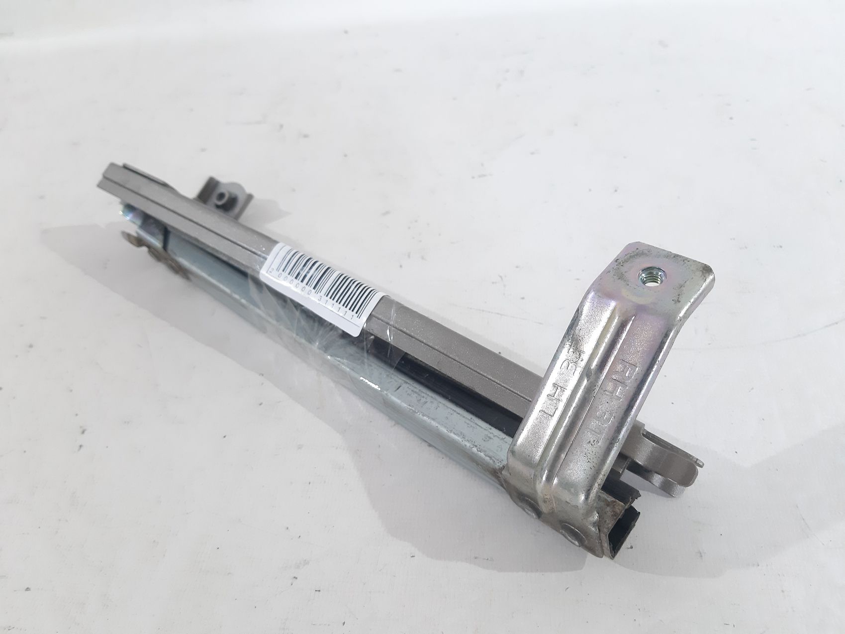 Altima Напрямна скло дверей передньої лівої Nissan Altima 2013-2018 802153TA0A Nissan Altima 3
