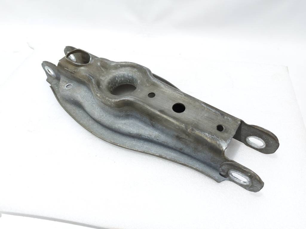 328i xdrive Важіль задній лівий/правий нижній BMW 328i xDrive 2006-2015 33326772899 BMW 328i xDrive 7