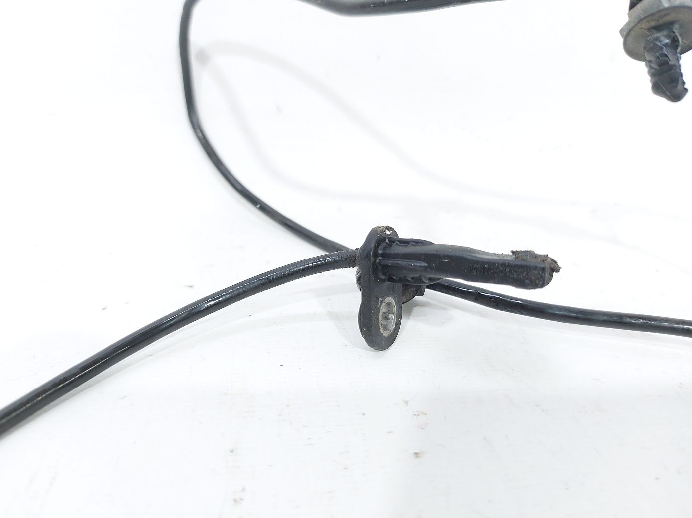 Malibu Датчик ABS колеса переднього лівого/правого Chevrolet Malibu 2016-2021 84363657 Chevrolet Malibu 11 Malibu Датчик ABS колеса переднього лівого/правого Chevrolet Malibu 2016-2021 84363657 Chevrolet Malibu 11