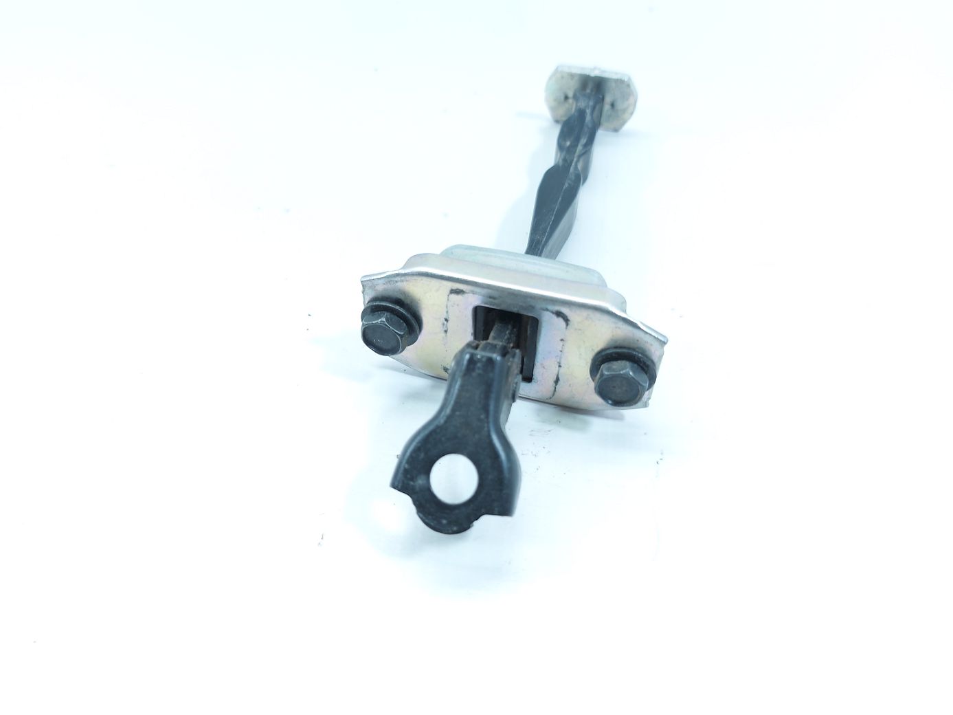 Sentra Обмежувач двері задньої лівої Nissan Sentra 2013-2017 824303RA0A Nissan Sentra 3