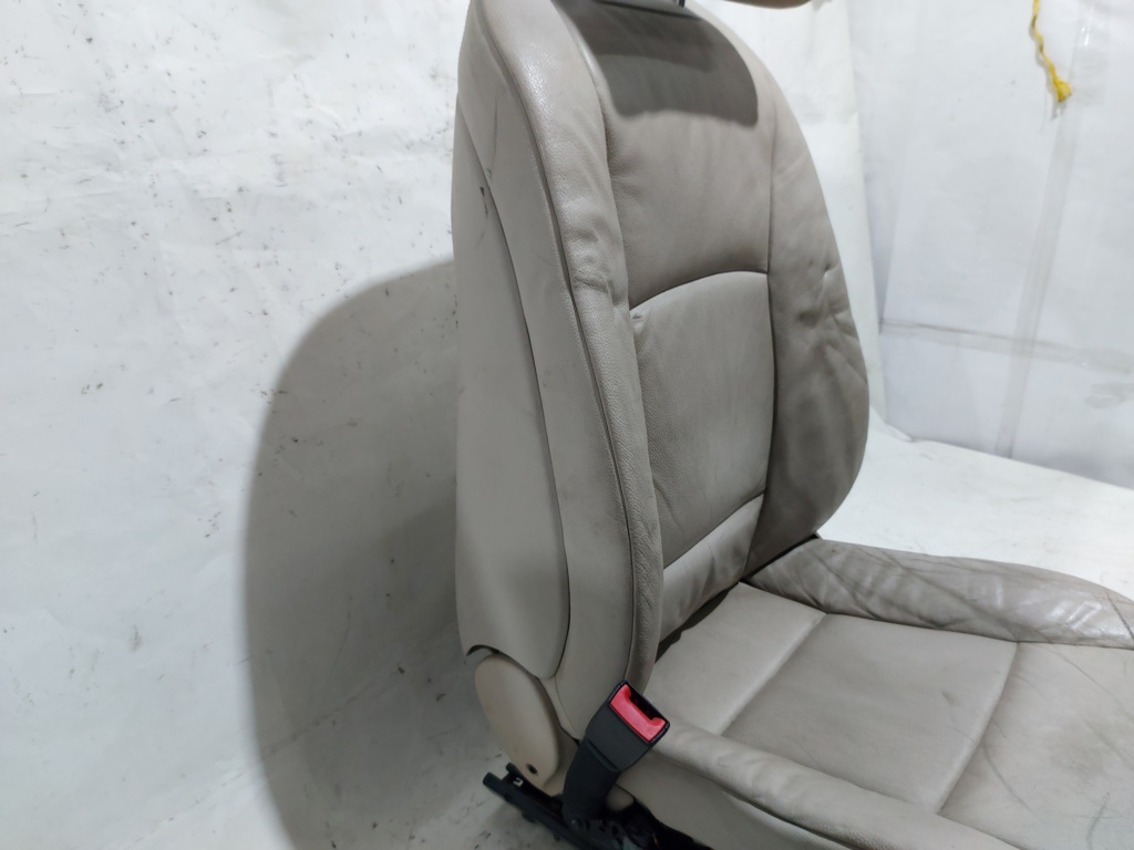 5 series Сиденье переднее левое BMW 5 series 2009-2016 52109160684 BMW 5 series 6