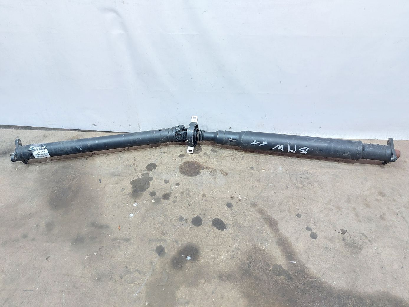 5 series. Карданний вал BMW 5 series 2011 26107563126 BMW 5 series