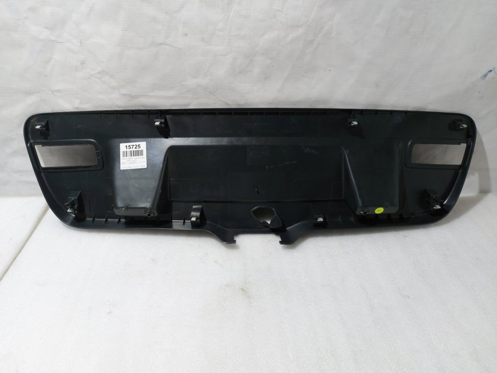 Jetta Обшивка кришки багажника Volkswagen Jetta 2011-2018 5C68676059B9 Volkswagen Jetta 10
