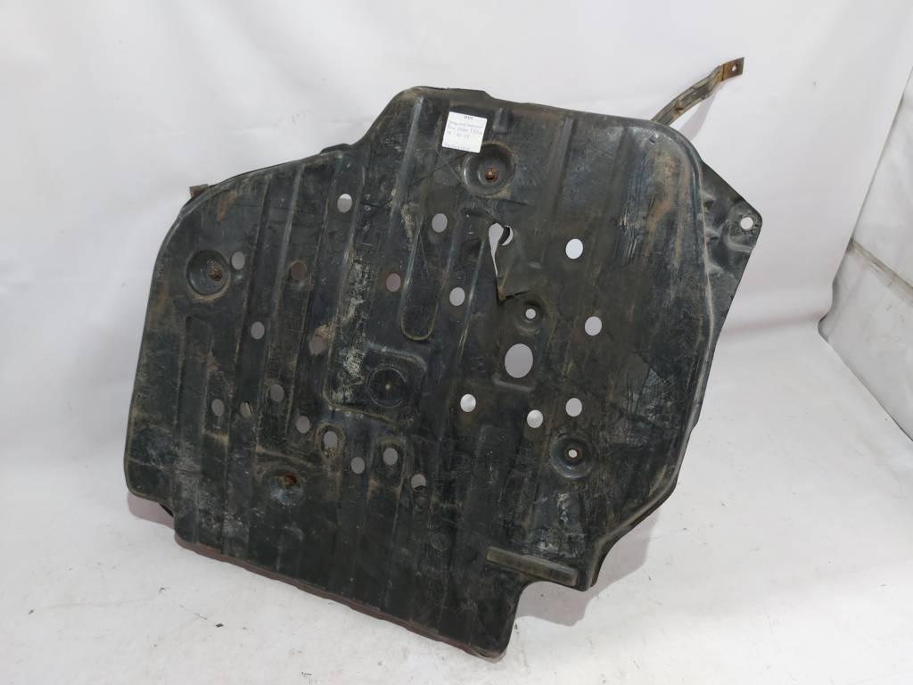 Scion iq. Захист паливного бака Toyota Scion IQ 2012-2015 7760674011 Toyota Scion IQ