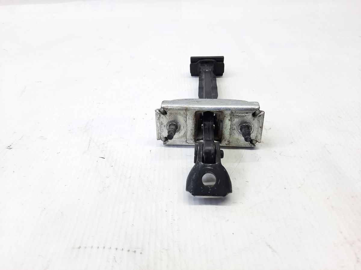 200 limited Обмежувач відкриття дверей задньої лівої Chrysler 200 Limited 2015-2017 68145322AE Chrysler 200 Limited 4