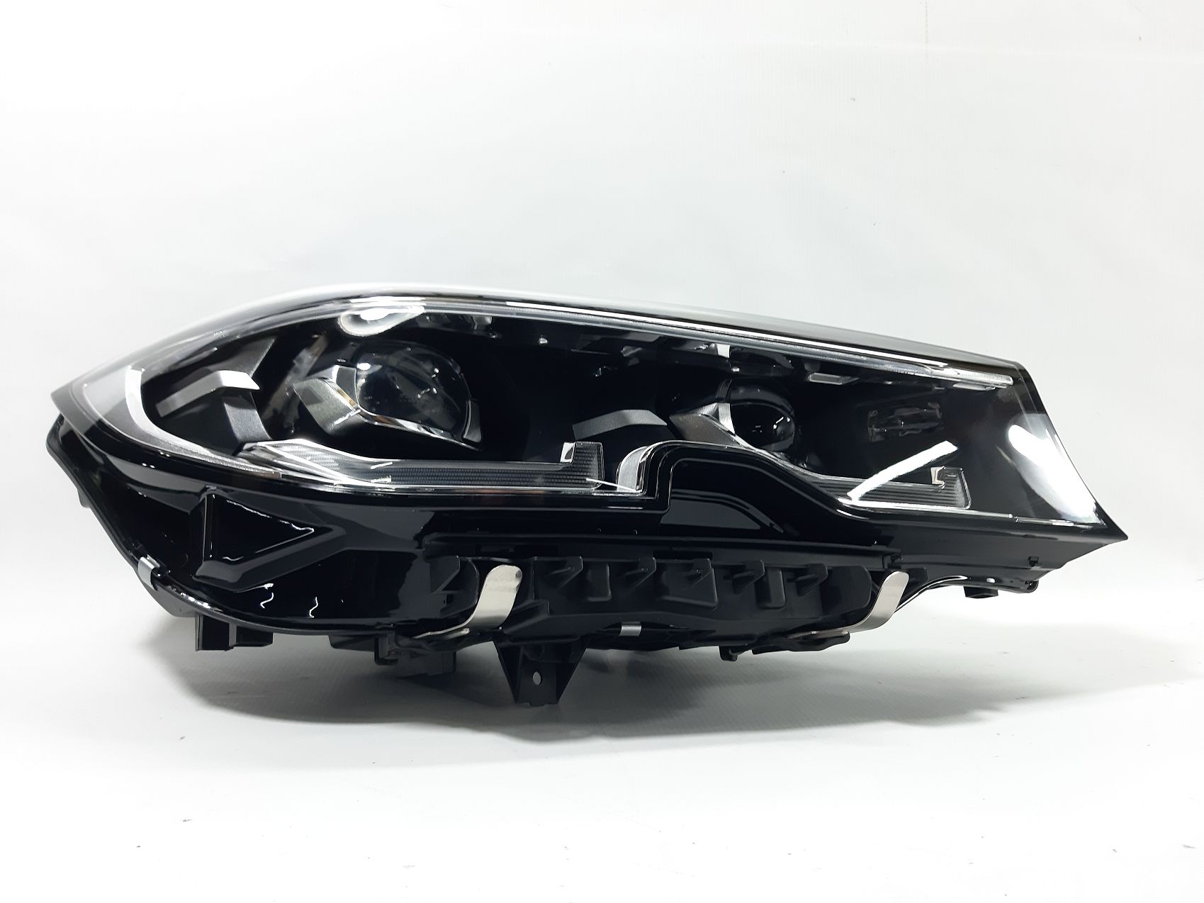 Фари головного світла Фара передня права BMW 3 2019-2023 63118496160 BMW 3 4