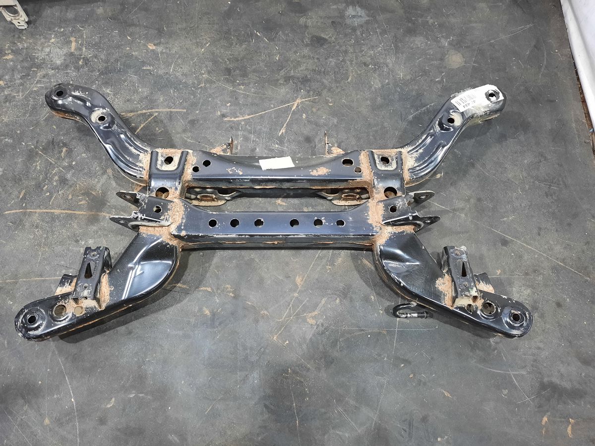 Regal. Підрамник задній Buick Regal 2012-2017 13327953 Buick Regal