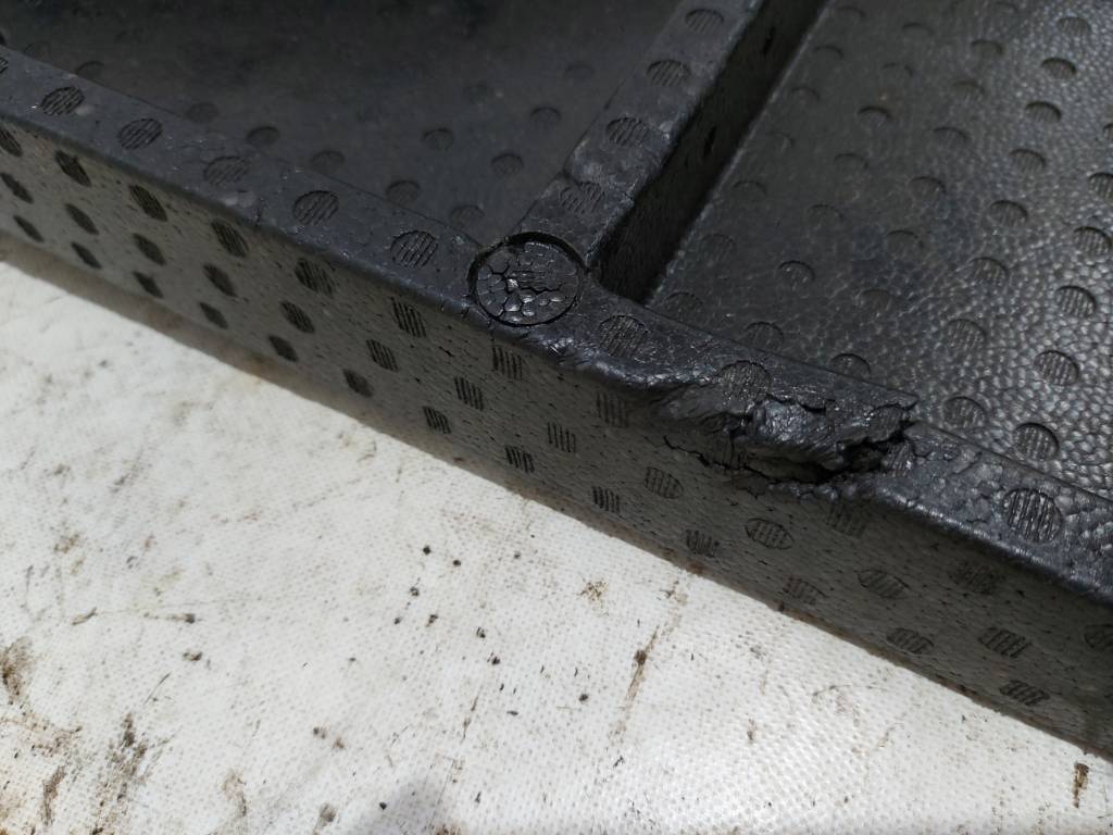 Escape Наповнювач багажного відділення запасного колеса правий Ford Escape 2013-2019 CJ5Z-7811168-A Ford Escape 6