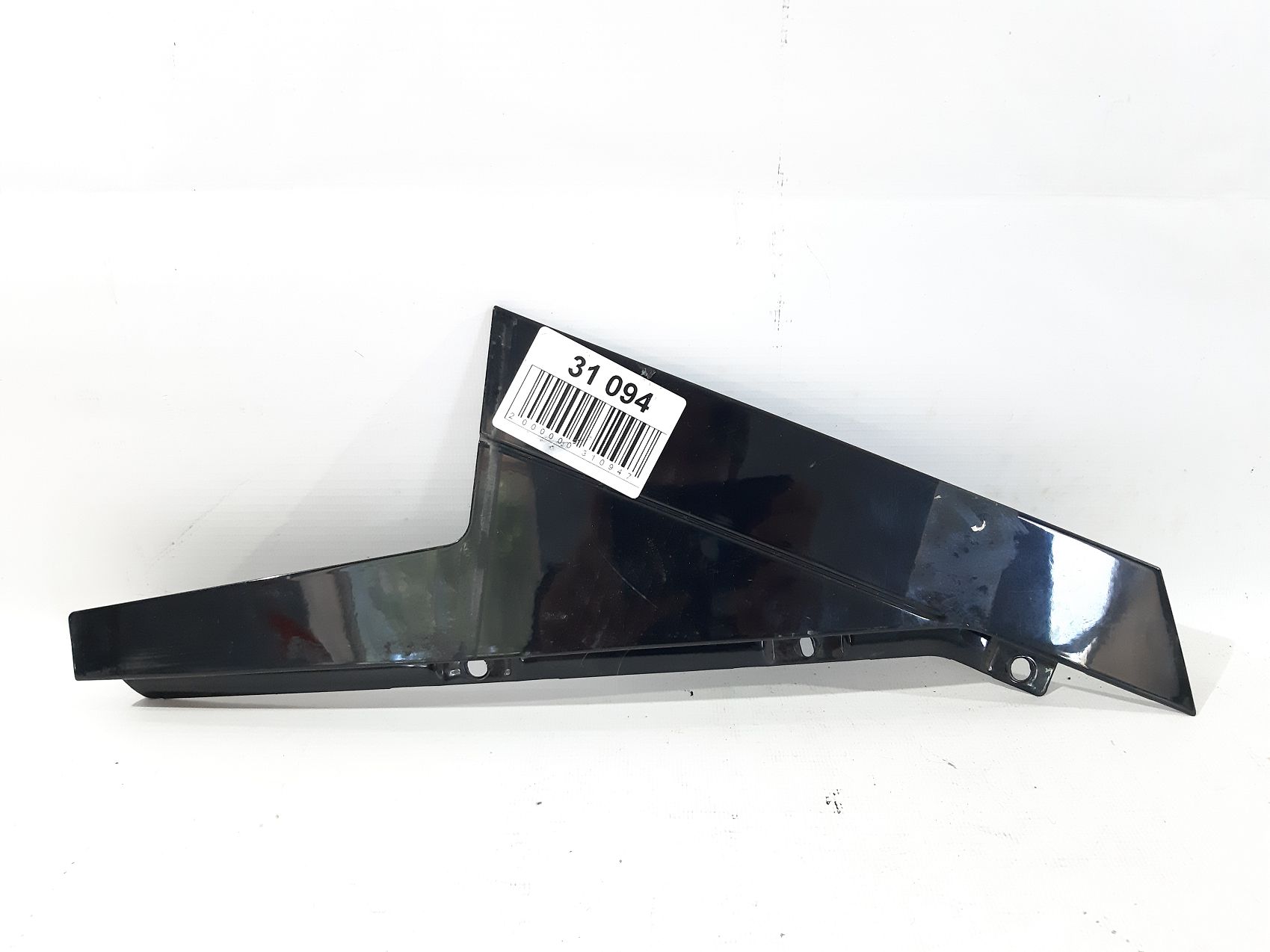 Dart. Накладка(молдинг) двері задньої правої кутовий зовнішній Dodge Dart 2013-2019 68082734AF Dodge Dart